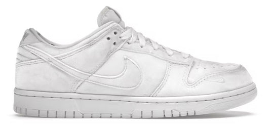 Nike Dunk Low
Dover Street Market Triple White Velvet