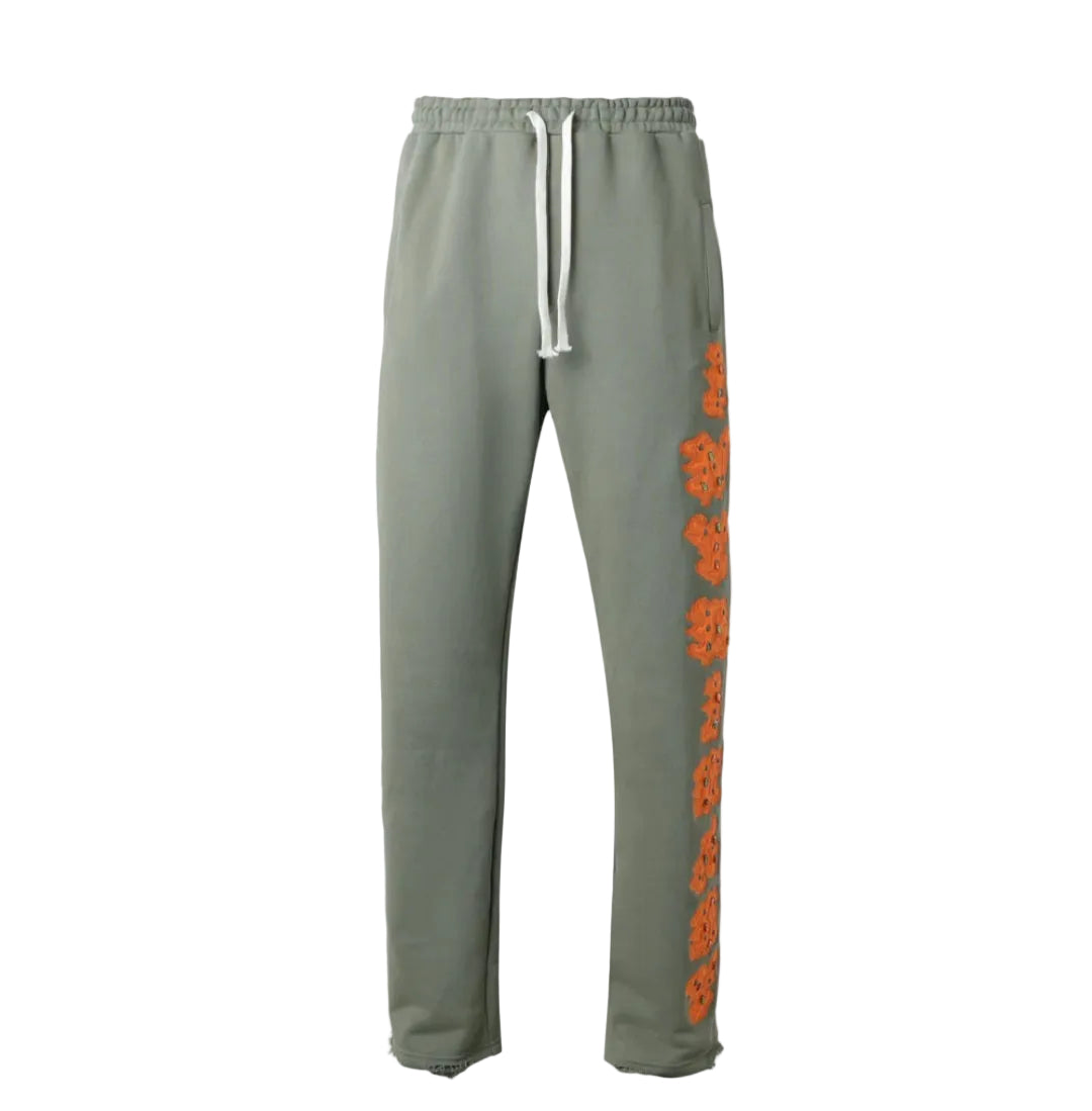 Lost Intricacy Green Patch
Sweatpants